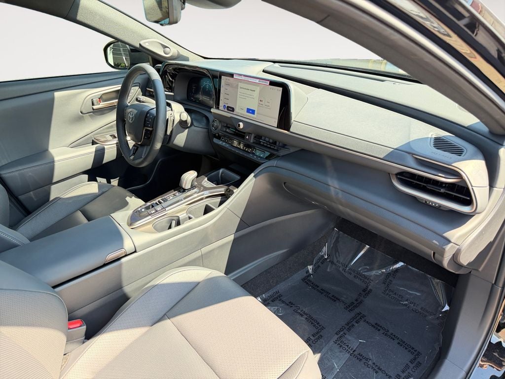 2025 Toyota Crown Signia Limited
