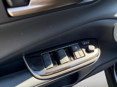 2025 Toyota Crown Signia Limited