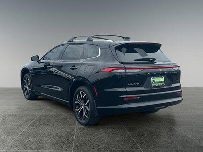 2025 Toyota CROWN SIGNIA XLE