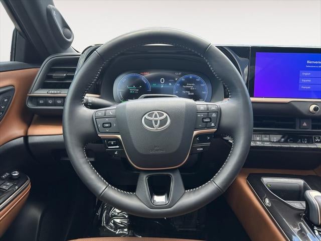 2025 Toyota Toyota Crown Signia Limited