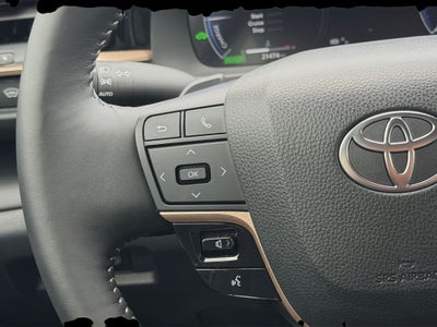 2025 Toyota Crown Signia XLE