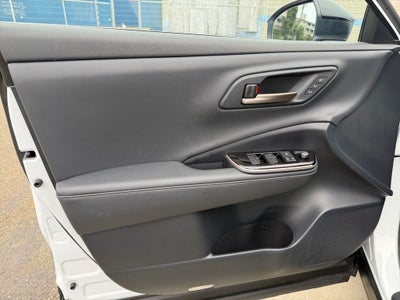 2025 Toyota Crown Signia XLE