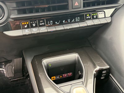 2025 Toyota Crown Signia XLE