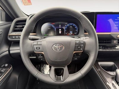 2025 Toyota Crown Signia XLE