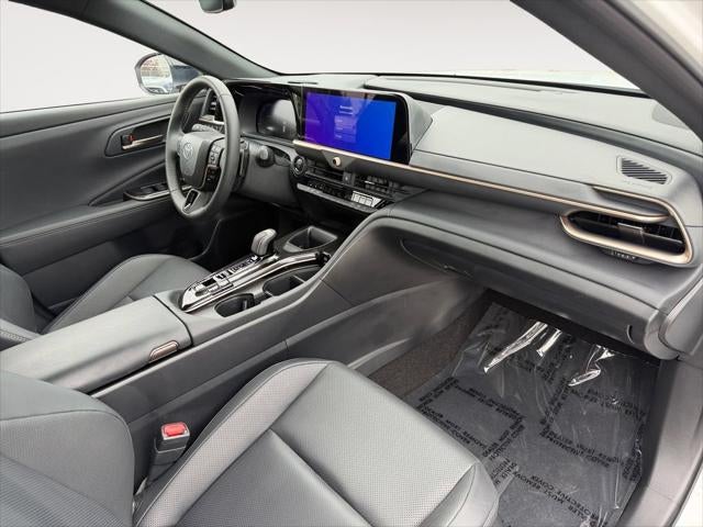 2025 Toyota Crown Signia XLE