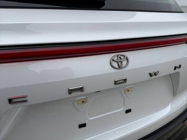 2025 Toyota Crown Signia XLE