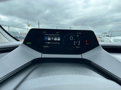 2025 Toyota PRIUS LE