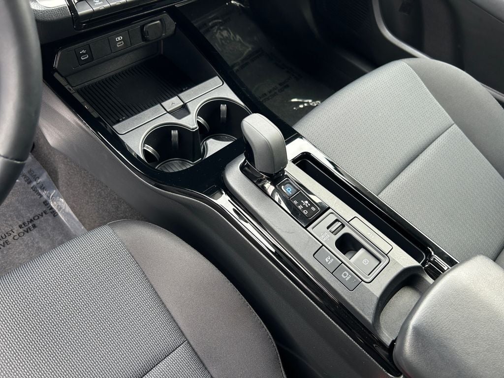 2025 Toyota PRIUS LE