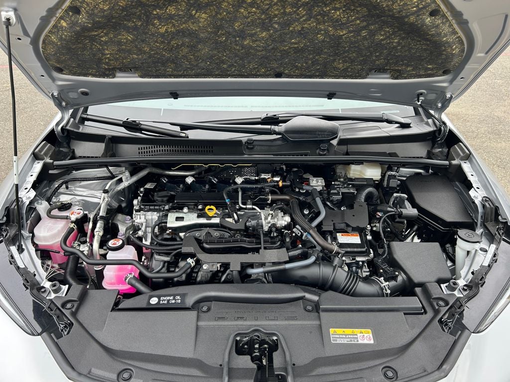 2025 Toyota PRIUS LE