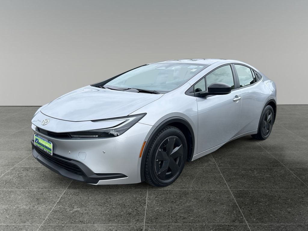 2025 Toyota PRIUS LE
