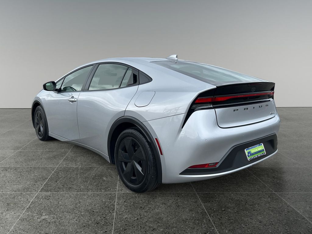2025 Toyota PRIUS LE