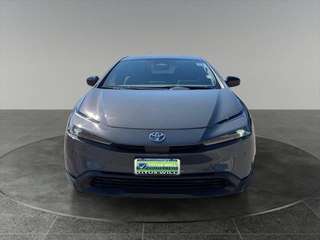 2025 Toyota Prius LE