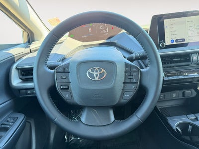 2025 Toyota Prius LE