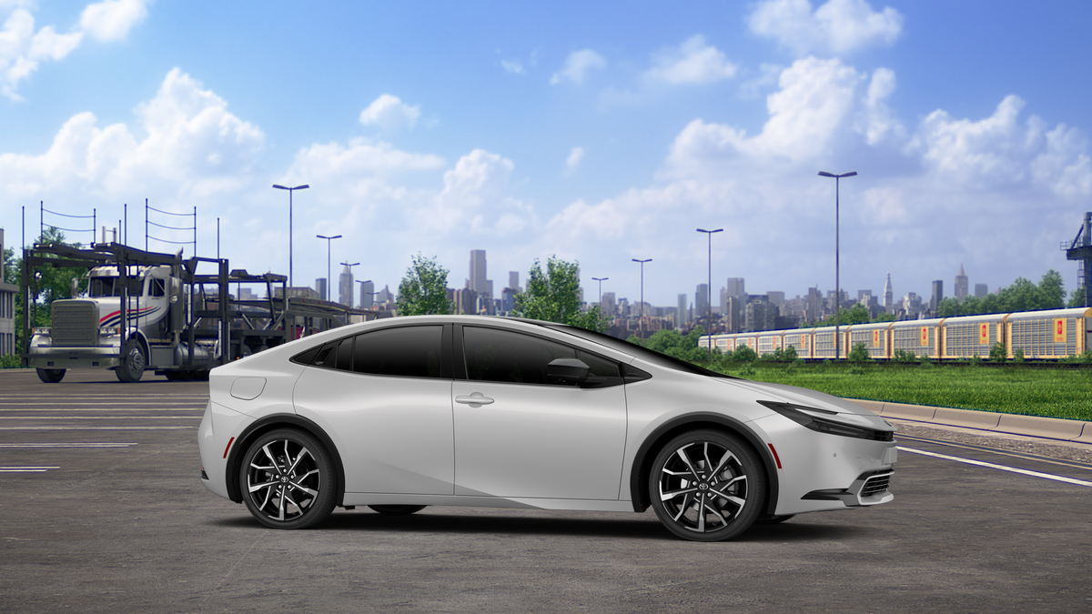 2027 Toyota Prius Plug-In Hybrid XSE Premium