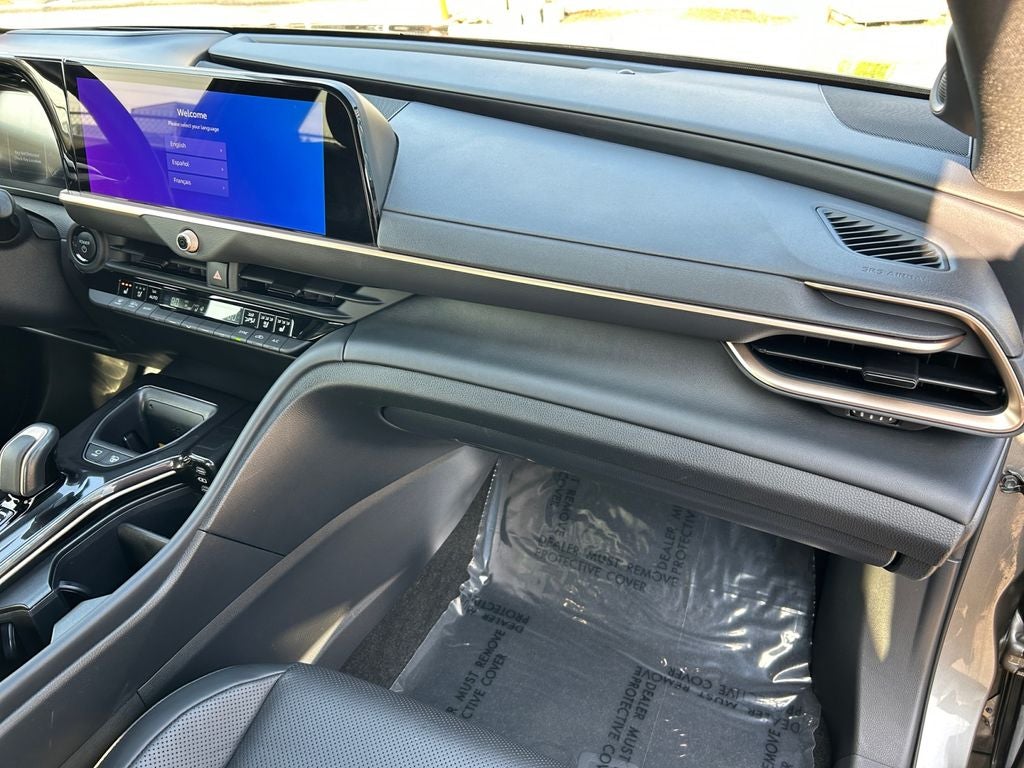 2025 Toyota Crown Platinum