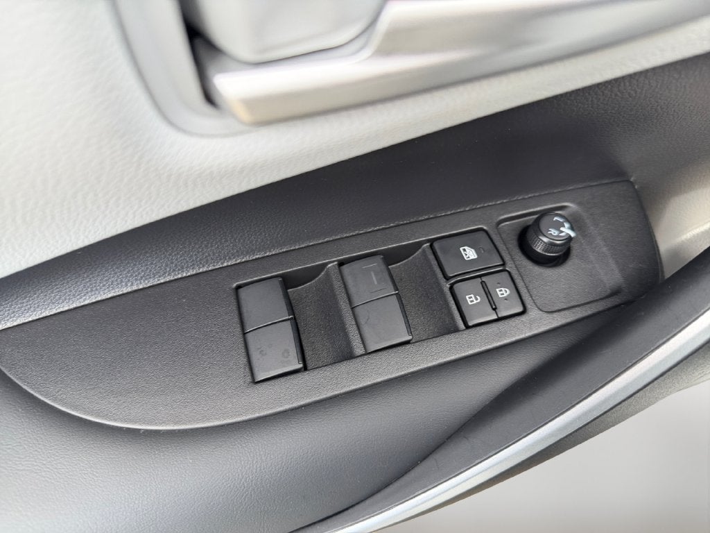 2025 Toyota Corolla Hybrid SE