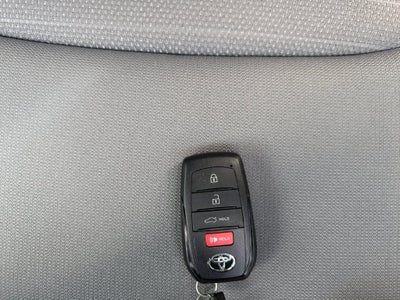 2025 Toyota Corolla Hybrid SE