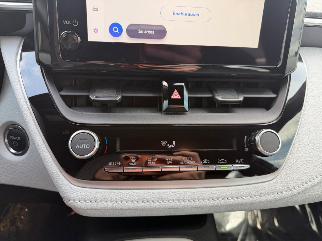 2025 Toyota Corolla Hybrid SE