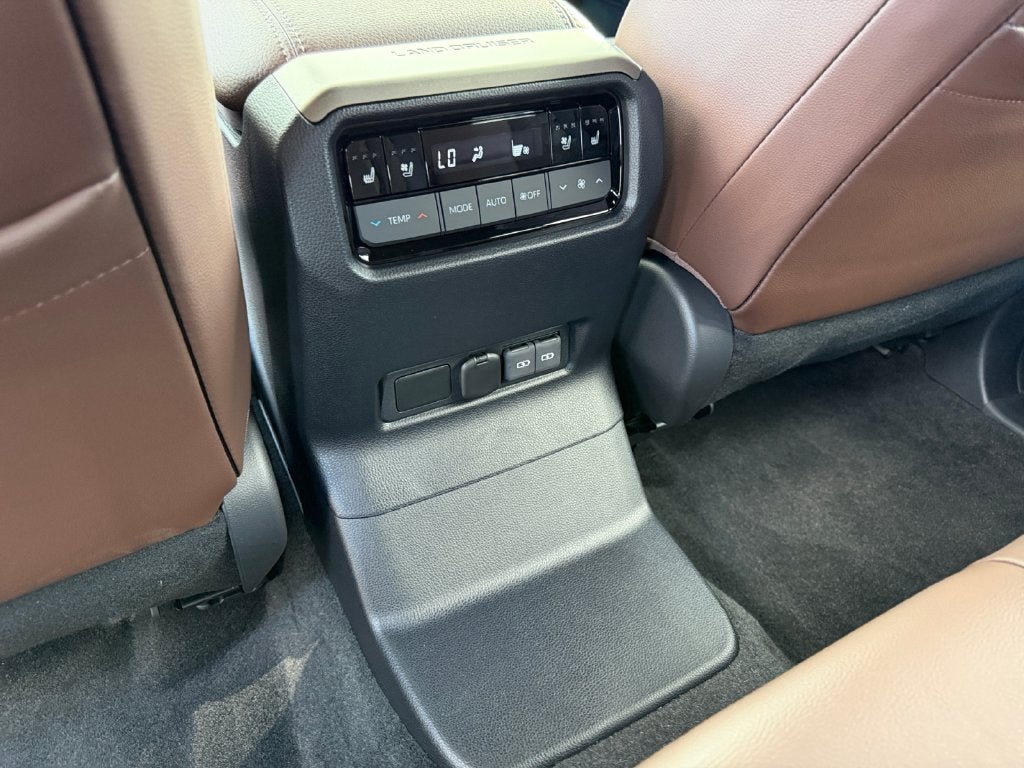 2027 Toyota Land Cruiser Base