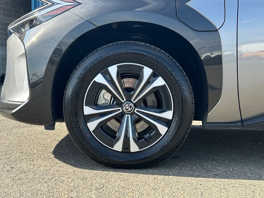 2023 Toyota bZ4X XLE 1 OWNER