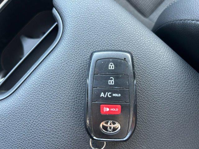 2023 Toyota bZ4X XLE 1 OWNER