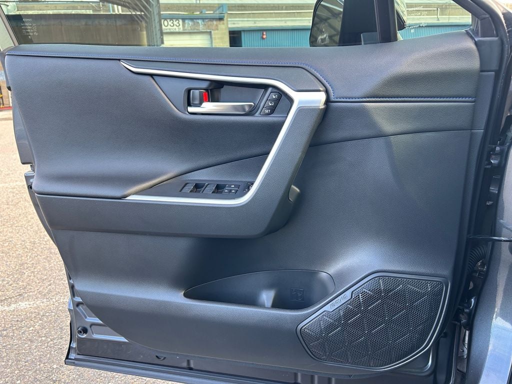 2022 Toyota RAV4 HYBRID XSE