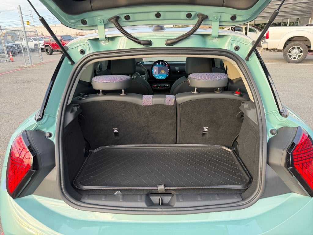 2025 MINI Cooper S Iconic