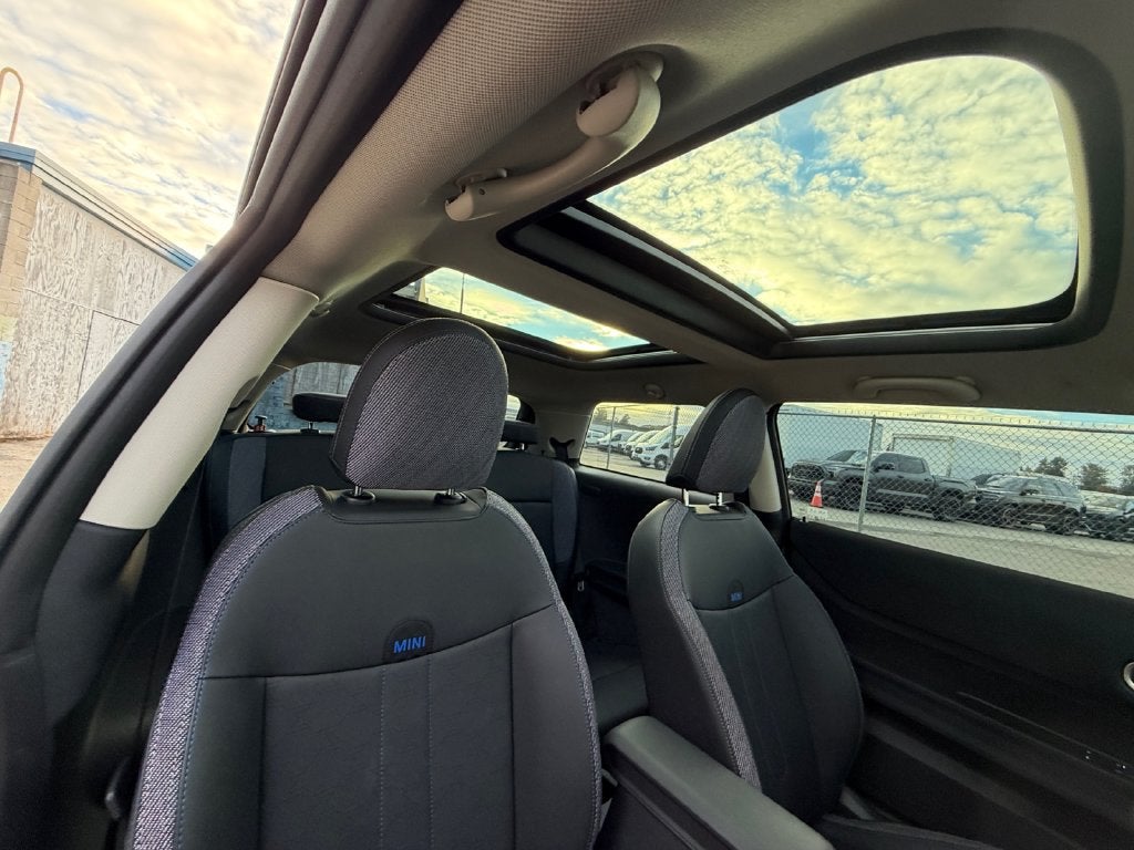2025 MINI Cooper S Iconic