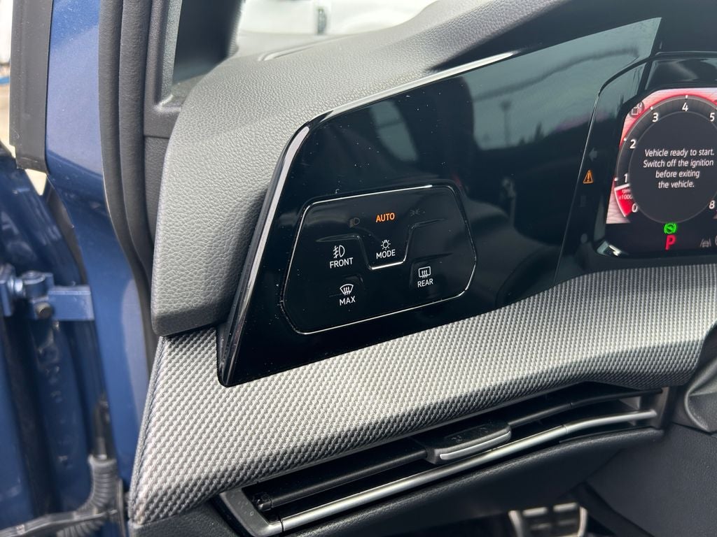 2025 Volkswagen GTI 2.0T SE