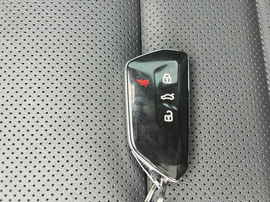 2025 Volkswagen GTI 2.0T SE