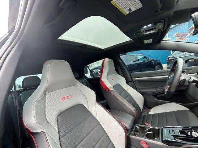 2025 Volkswagen GTI 2.0T SE