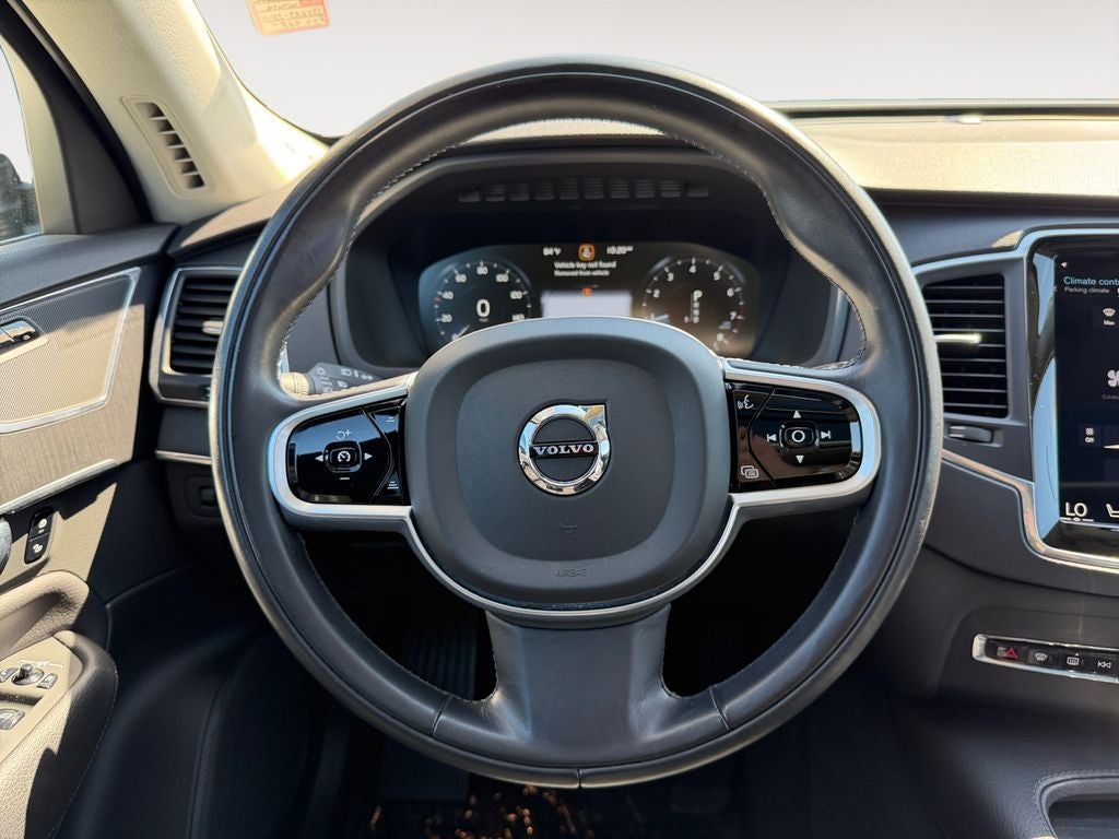 2020 Volvo XC90 T6 Momentum
