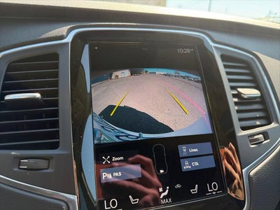 2020 Volvo XC90 T6 Momentum