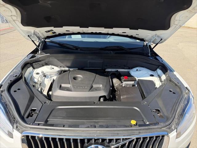 2020 Volvo XC90 T6 Momentum
