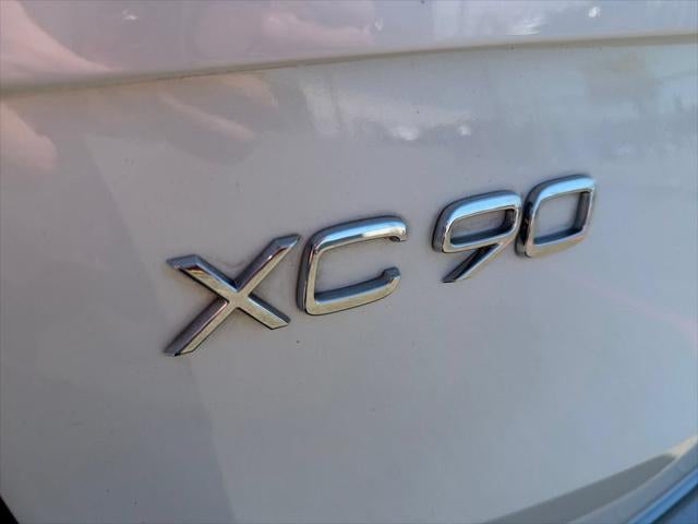 2020 Volvo XC90 T6 Momentum