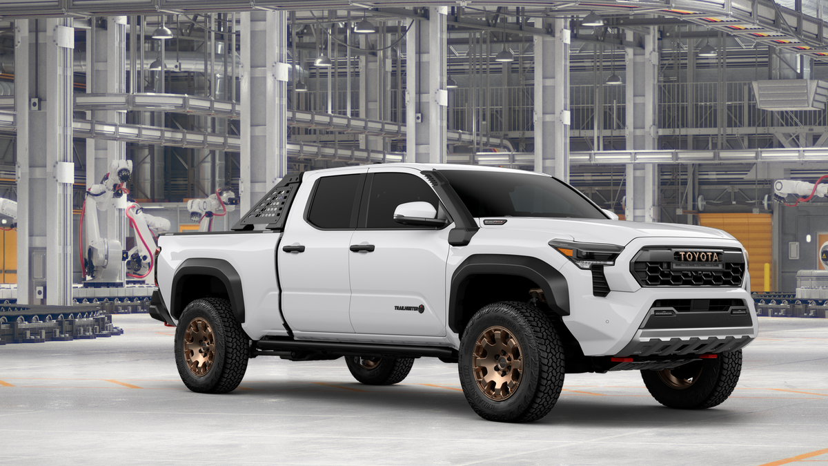 2026 Toyota Tacoma i-FORCE MAX Trailhunter