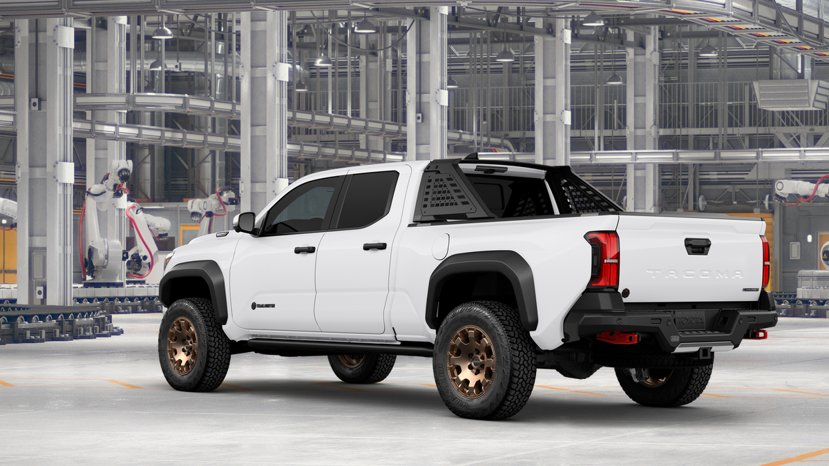 2026 Toyota Tacoma i-FORCE MAX Trailhunter