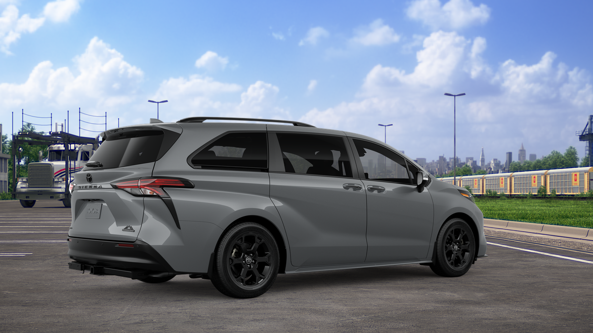 2026 Toyota Sienna Woodland Edition 7 Passenger
