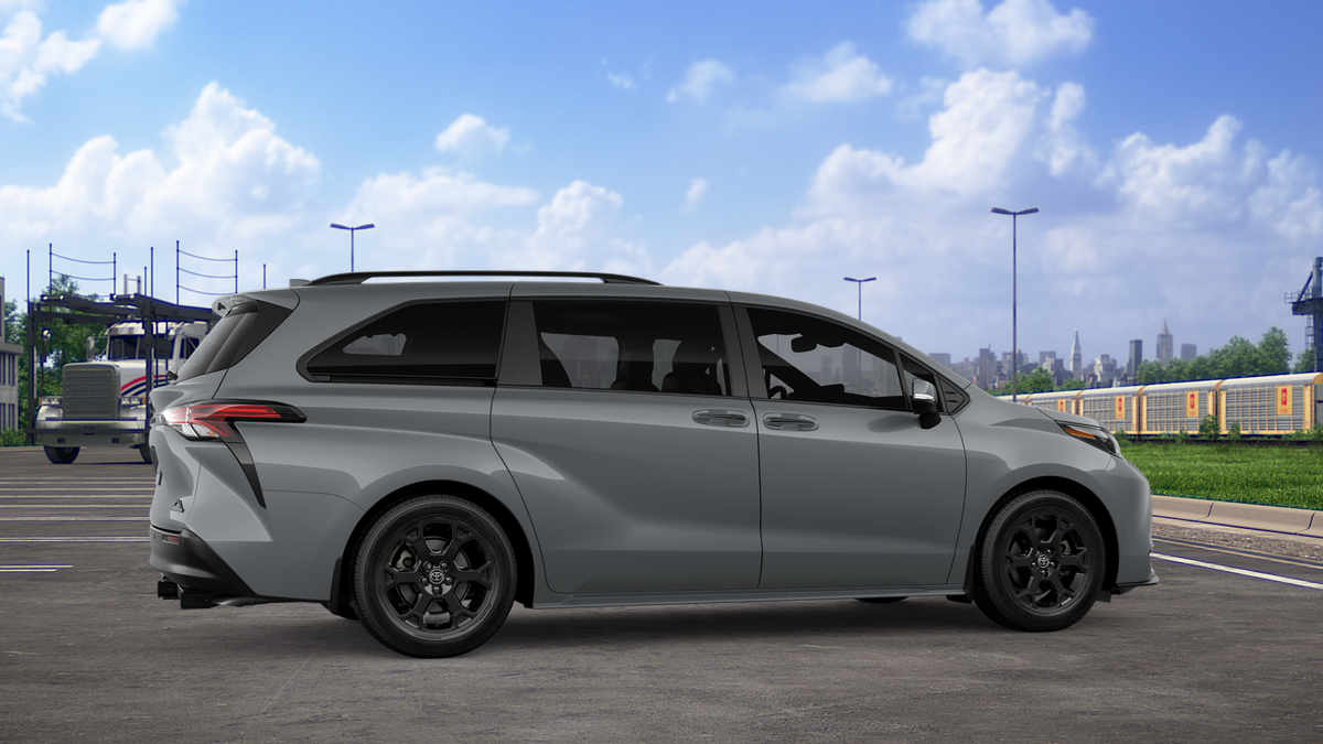 2026 Toyota Sienna Woodland Edition 7 Passenger