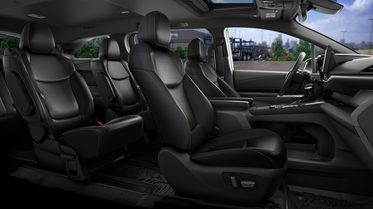 2026 Toyota Sienna Woodland Edition 7 Passenger