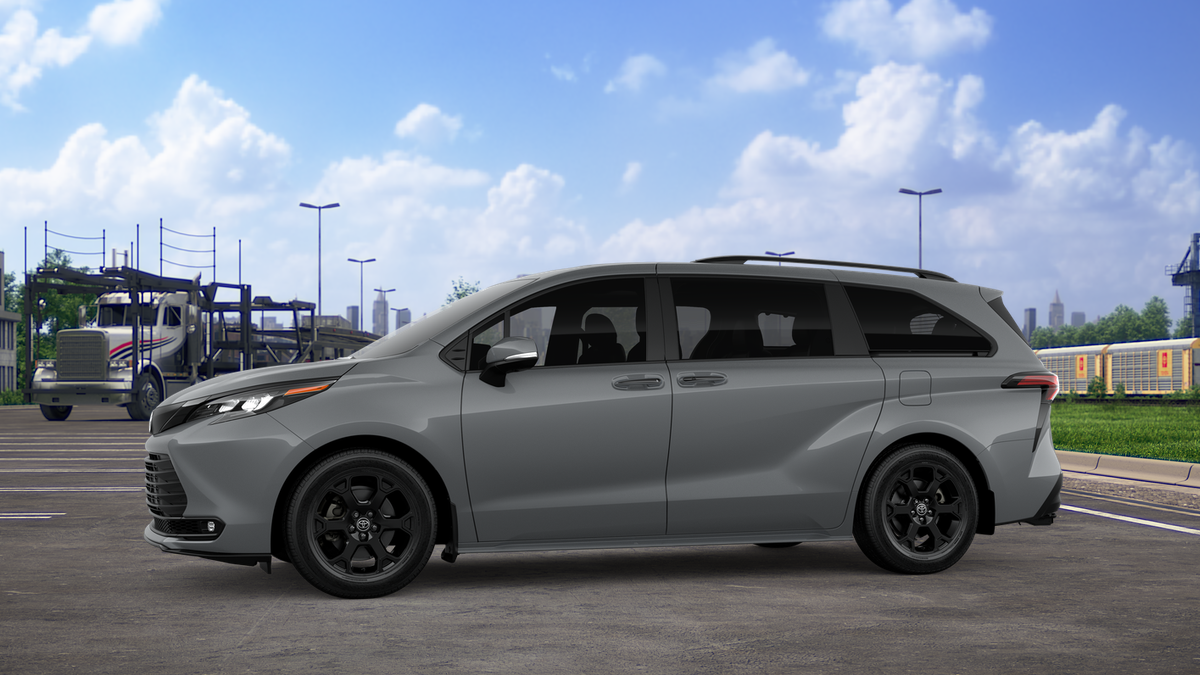 2026 Toyota Sienna Woodland Edition 7 Passenger