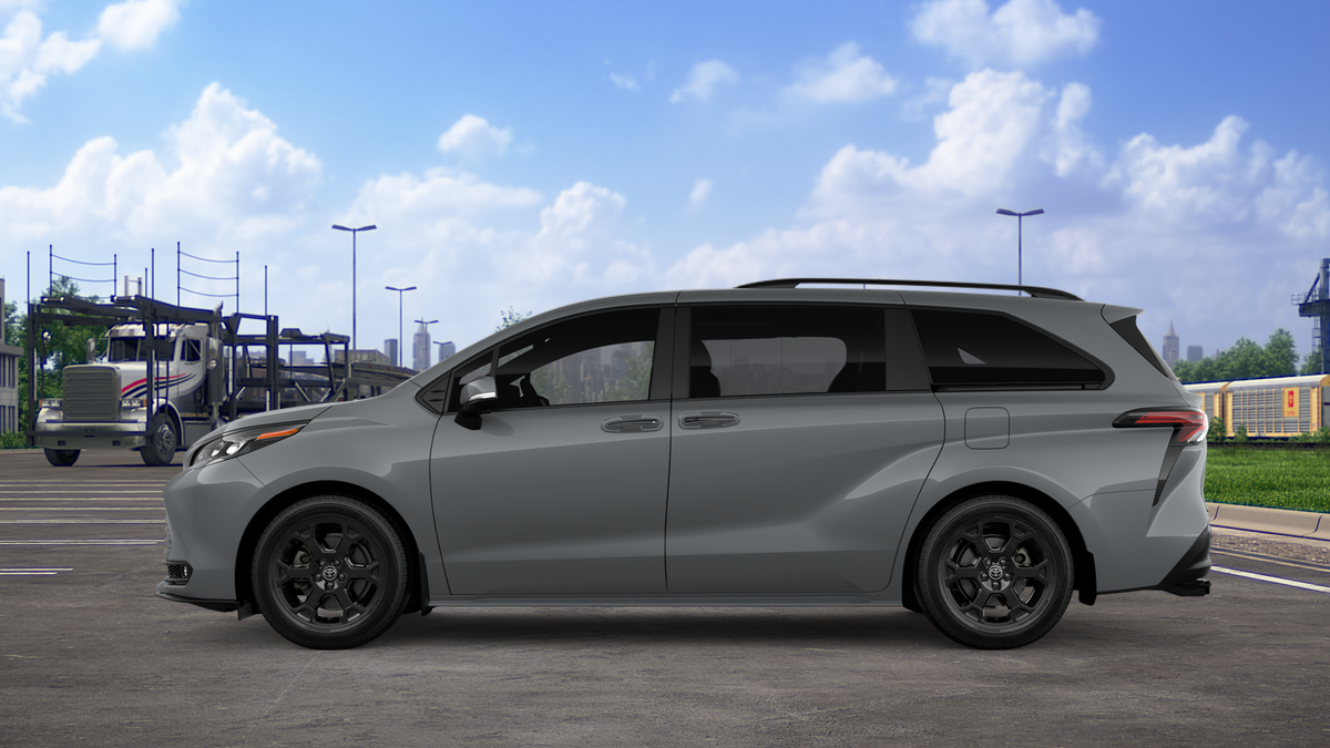 2026 Toyota Sienna Woodland Edition 7 Passenger