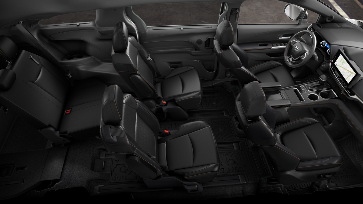 2026 Toyota Sienna Woodland Edition 7 Passenger