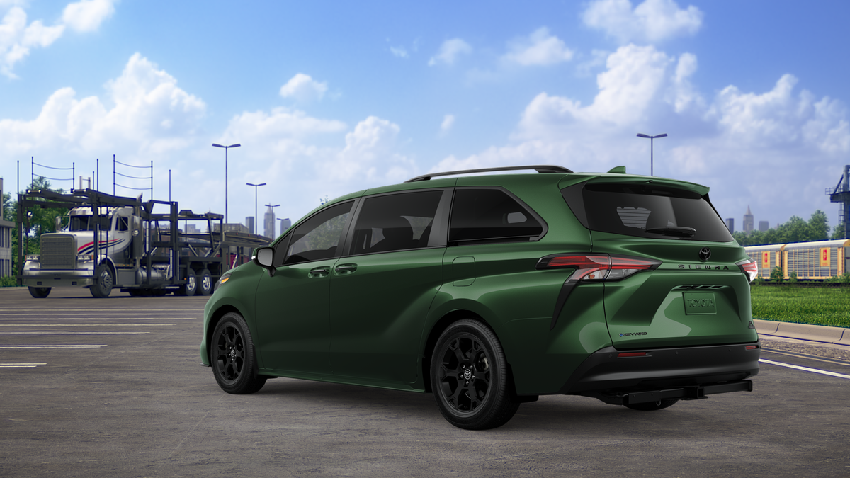 2026 Toyota Sienna Woodland Edition 7 Passenger