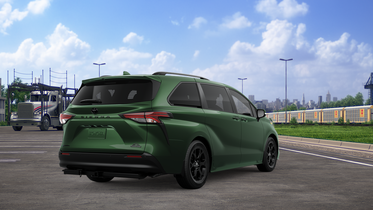 2026 Toyota Sienna Woodland Edition 7 Passenger