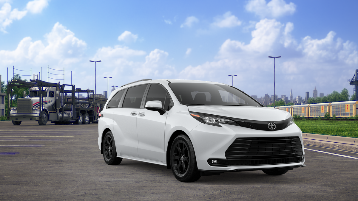 2026 Toyota Sienna Woodland Edition 7 Passenger