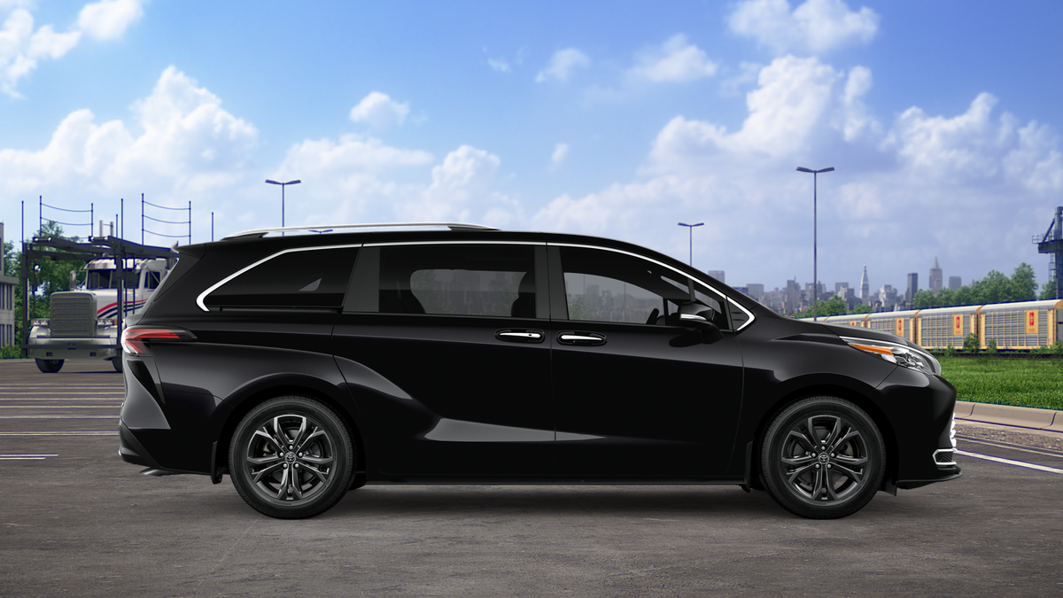 2026 Toyota Sienna Platinum 7 Passenger