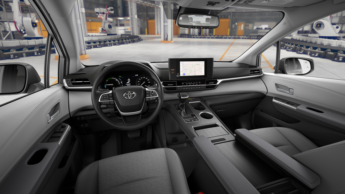 2026 Toyota Sienna LE 8 Passenger