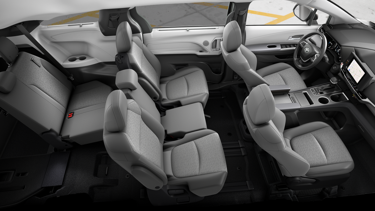 2026 Toyota Sienna LE 8 Passenger