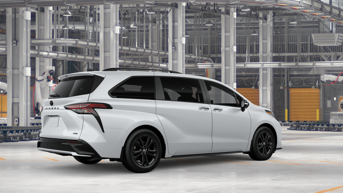 2026 Toyota Sienna XSE 7 Passenger